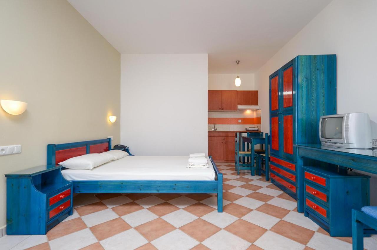 Hotel Fanis Agia Anna  외부 사진